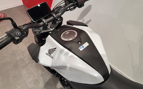Neufahrzeug Honda CB125R - Bild 8
