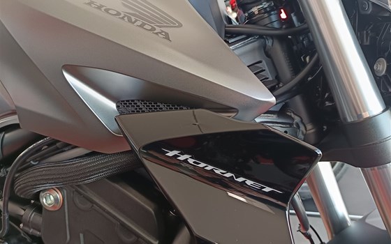 Neufahrzeug Honda CB1000 Hornet - Bild 3 Neufahrzeug Honda CB1000 Hornet - Bild 3