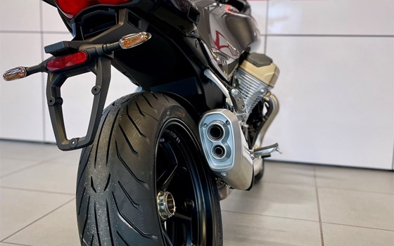 Gebrauchtmotorrad Moto Guzzi V100 Mandello S - Bild 11