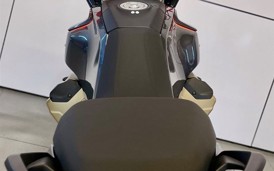 Gebrauchtmotorrad Moto Guzzi V100 Mandello S - Bild 14