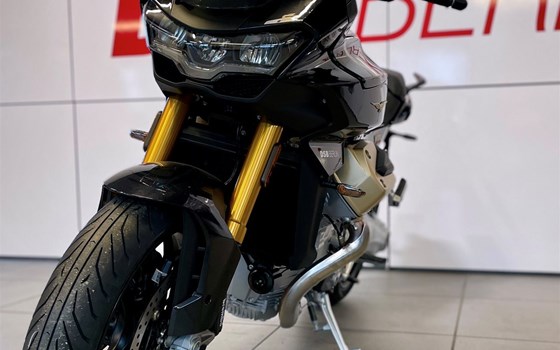 Gebrauchtmotorrad Moto Guzzi V100 Mandello S - Bild 2