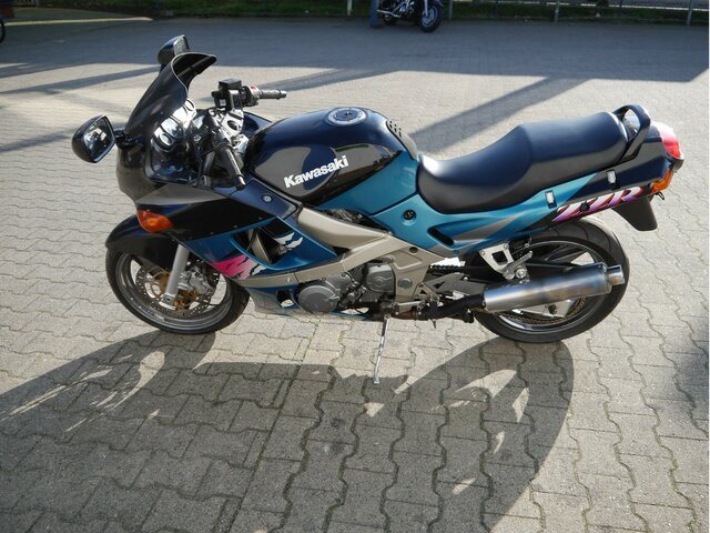 AHL Motorrad Bremsbeläge Vorne Für Kawasaki ZZR 600 (1990-2005) - Halbmetallisch, Langlebig