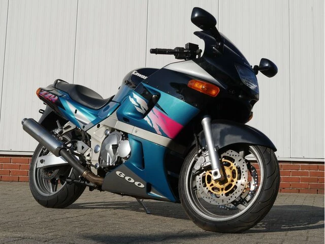 Angebot Kawasaki ZZR 600 Bild 2: Angebot Kawasaki ZZR 600