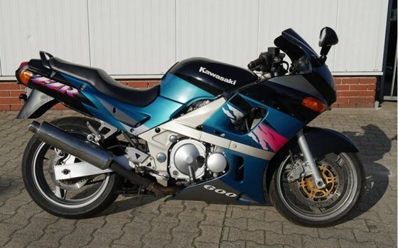 Gebrauchtmotorrad Kawasaki ZZR 600 - Bild 3