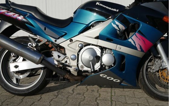 Gebrauchtmotorrad Kawasaki ZZR 600 - Bild 6