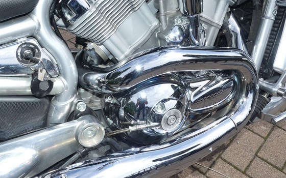 Gebrauchtmotorrad Harley-Davidson V-Rod VRSCA - Bild 11