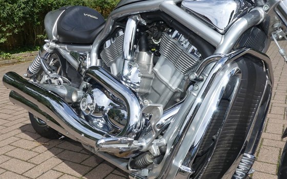 Gebrauchtmotorrad Harley-Davidson V-Rod VRSCA - Bild 8