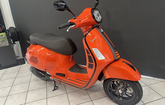 Vespa GTS 300 Super Sport