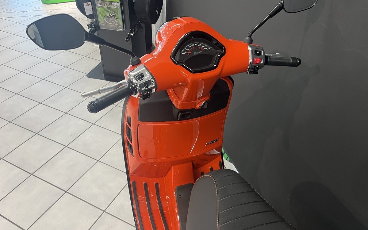 Angebot Vespa GTS 300 Super Sport