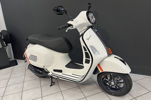 Angebot Vespa GTS 300 Super Sport