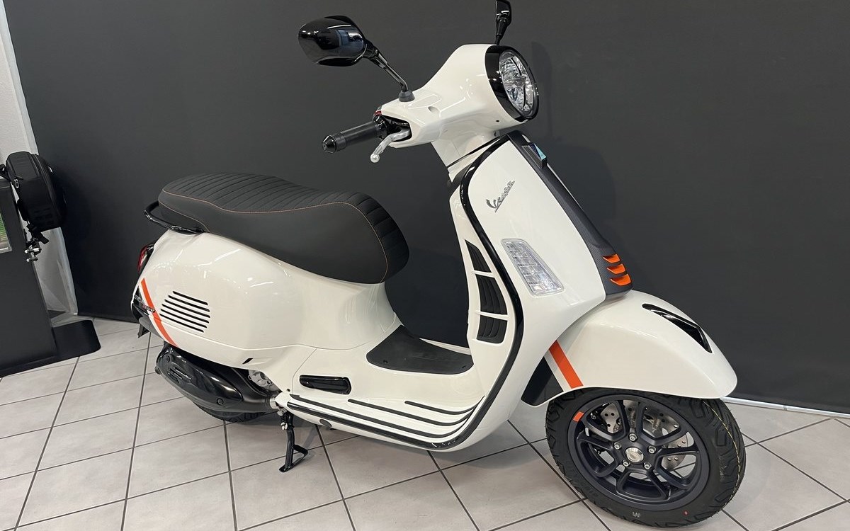 Angebot Vespa GTS 300 Super Sport