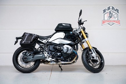 BMW R nineT