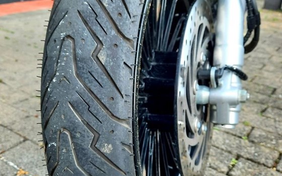 Gebrauchtmotorrad Piaggio Beverly 300 S - Bild 6