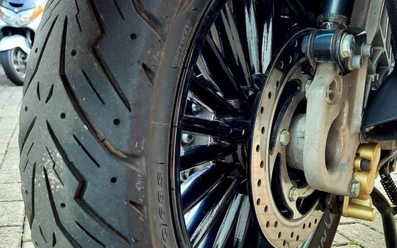 Gebrauchtmotorrad Piaggio Beverly 300 S - Bild 7