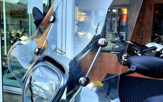 Gebrauchtmotorrad Piaggio Beverly 300 S - Bild 8