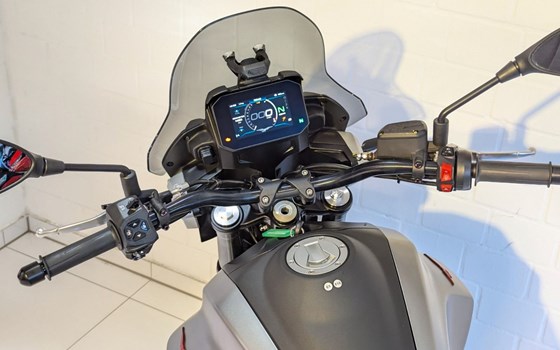 Gebrauchtmotorrad Moto Guzzi V85 Strada - Bild 5