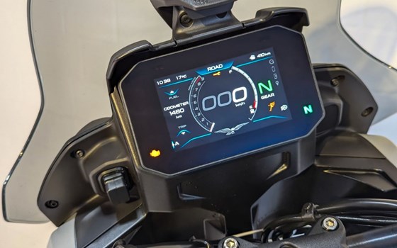 Gebrauchtmotorrad Moto Guzzi V85 Strada - Bild 6