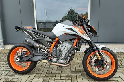 KTM 890 Duke R