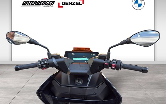 Gebrauchtmotorrad BMW CE 04 - Bild 4