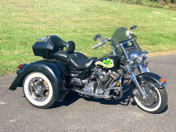 Gebrauchtmotorrad Harley-Davidson Touring Road King FLHR