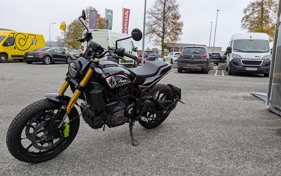 Gebrauchtmotorrad Indian FTR 1200 - Bild 3 Gebrauchtmotorrad Indian FTR 1200 - Bild 3