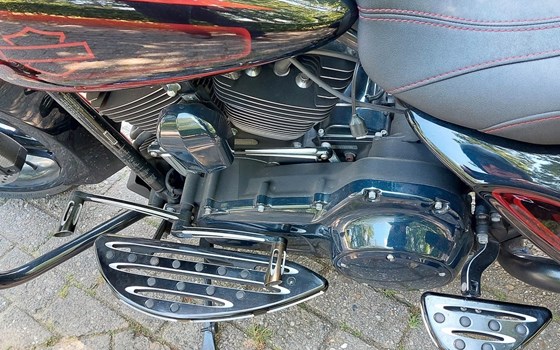 Gebrauchtmotorrad Harley-Davidson Touring Street Glide Special FLHXS - Bild 3 Gebrauchtmotorrad Harley-Davidson Touring Street Glide Special FLHXS - Bild 3