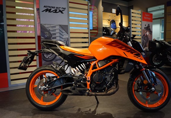 KTM 390 Duke