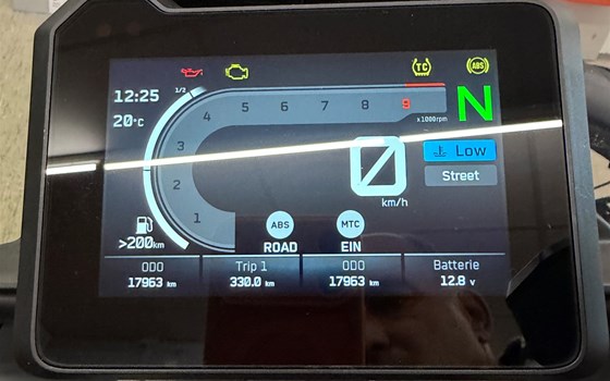 Gebrauchtmotorrad KTM 790 Adventure - Bild 2 Gebrauchtmotorrad KTM 790 Adventure - Bild 2