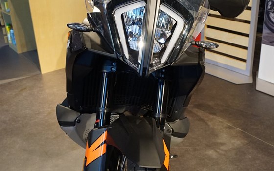 Gebrauchtmotorrad KTM 790 Adventure - Bild 5 Gebrauchtmotorrad KTM 790 Adventure - Bild 5