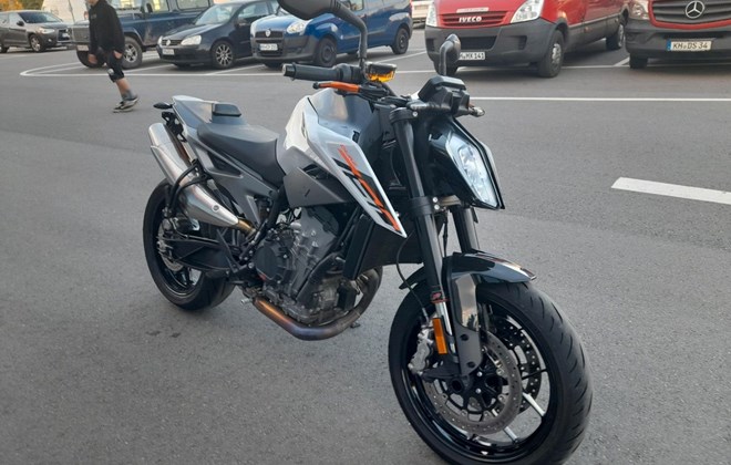 KTM 790 Duke L