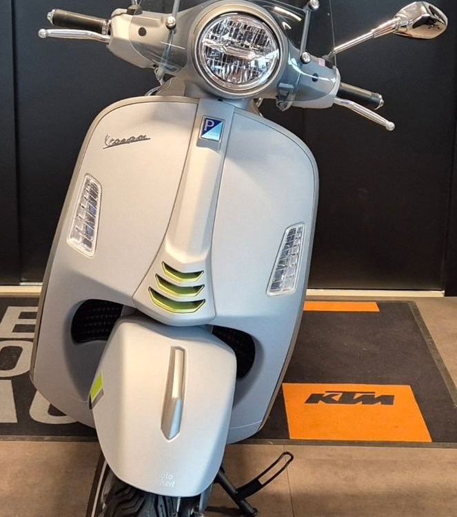 Angebot Vespa GTS 300 hpe Super Tech