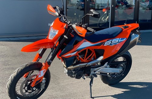 Neumotorrad KTM 690 SMC R