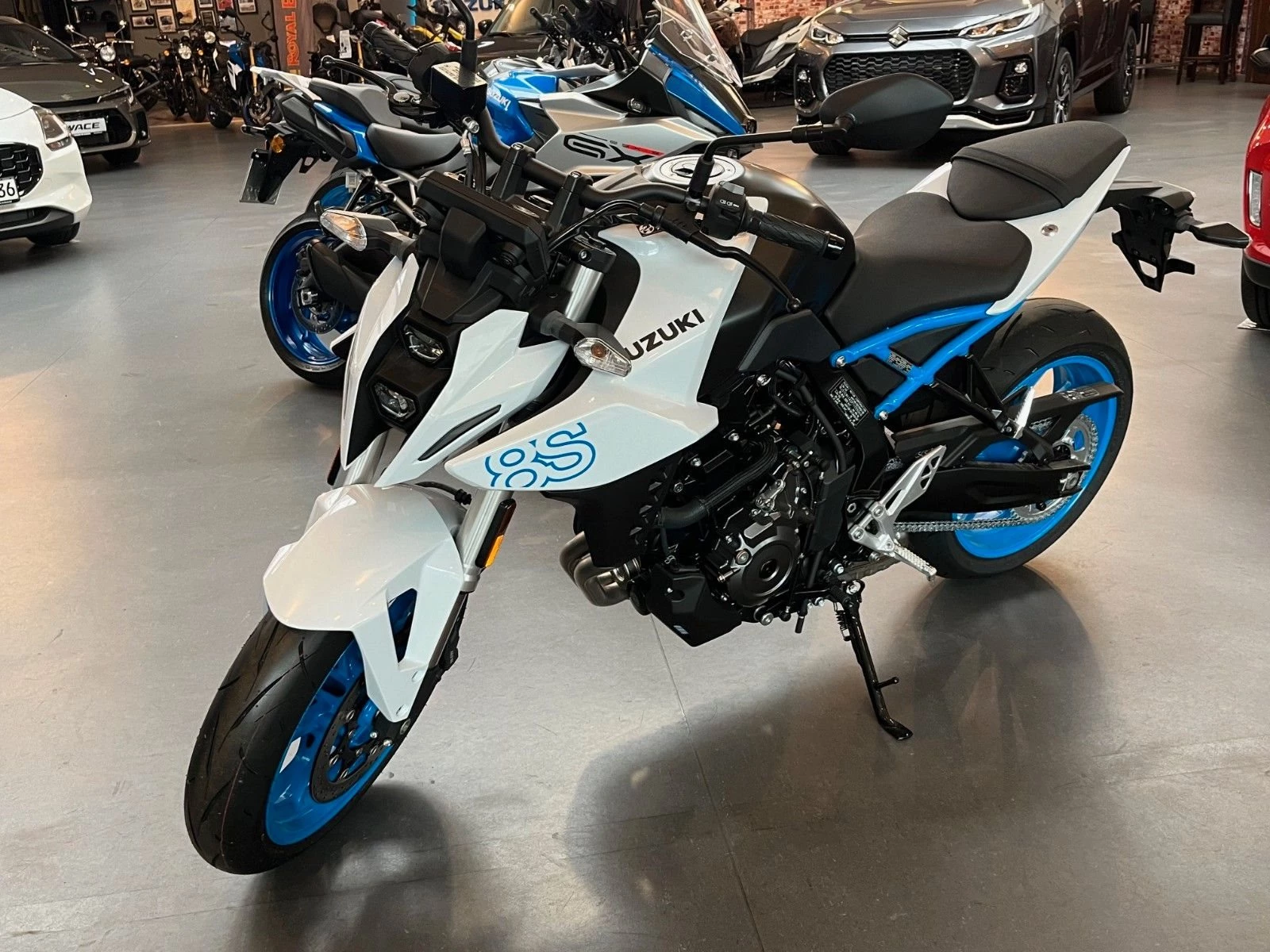 Suzuki GSX-8S