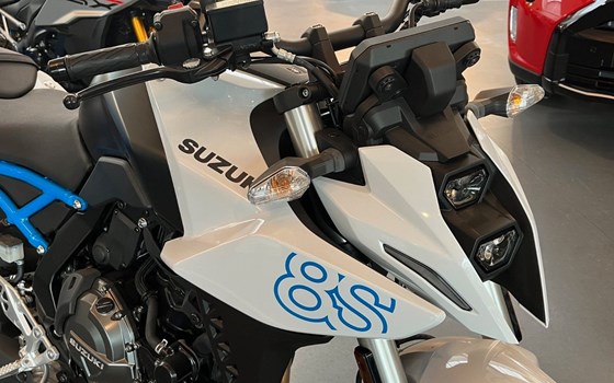 Gebrauchtmotorrad Suzuki GSX-8S - Bild 3