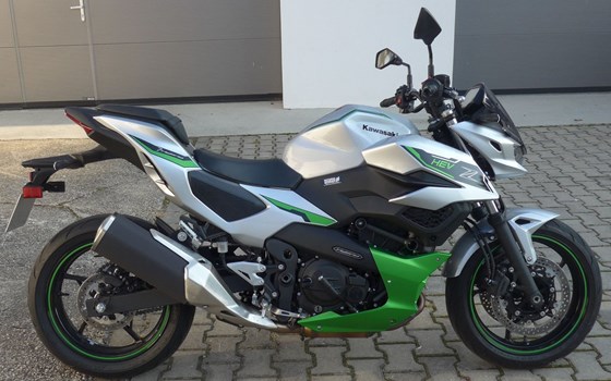 Gebrauchtmotorrad Kawasaki Z7 Hybrid - Bild 2