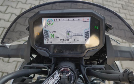 Gebrauchtmotorrad Kawasaki Z7 Hybrid - Bild 7