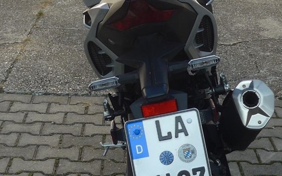 Gebrauchtmotorrad Kawasaki Z7 Hybrid - Bild 9