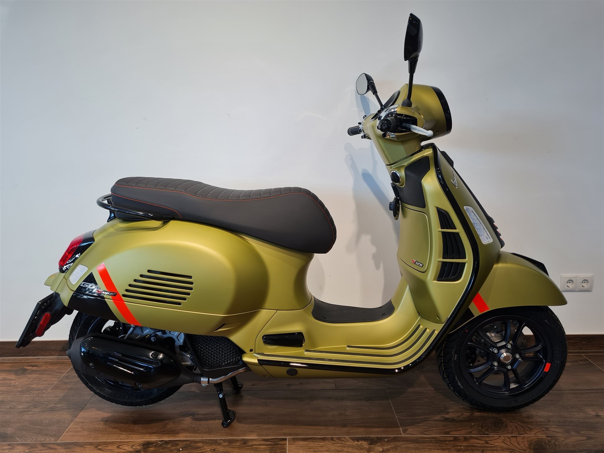 Vespa GTS 300 hpe Super Sport