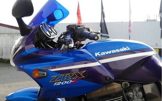 Gebrauchtmotorrad Kawasaki ZRX 1200 S - Bild 11