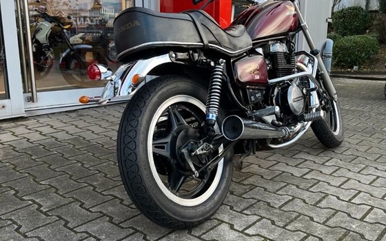 Gebrauchtmotorrad Honda CM 400 T - Bild 9