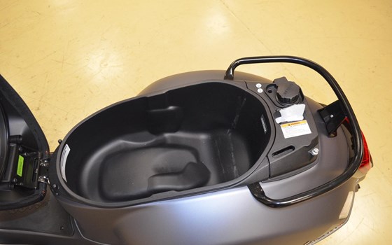 Neufahrzeug Vespa GTS 310 - Bild 11