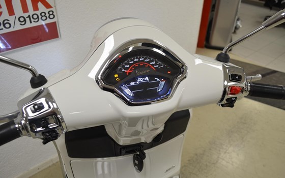 Neufahrzeug Vespa GTS 310 - Bild 12