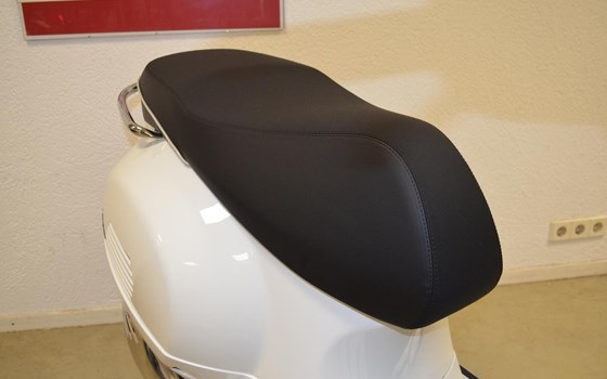 Neufahrzeug Vespa GTS 310 - Bild 14