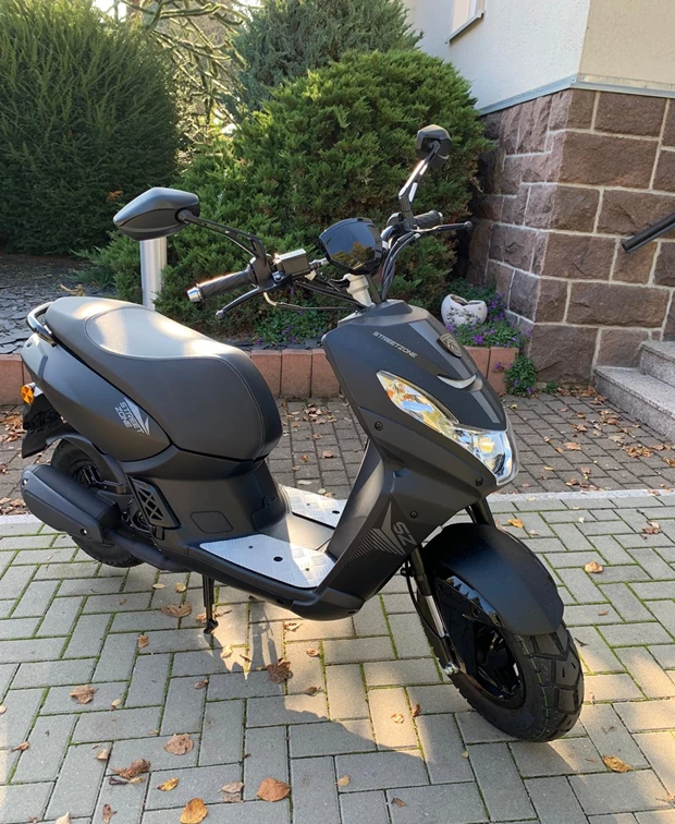 Peugeot Streetzone 50 10" Naked<br />