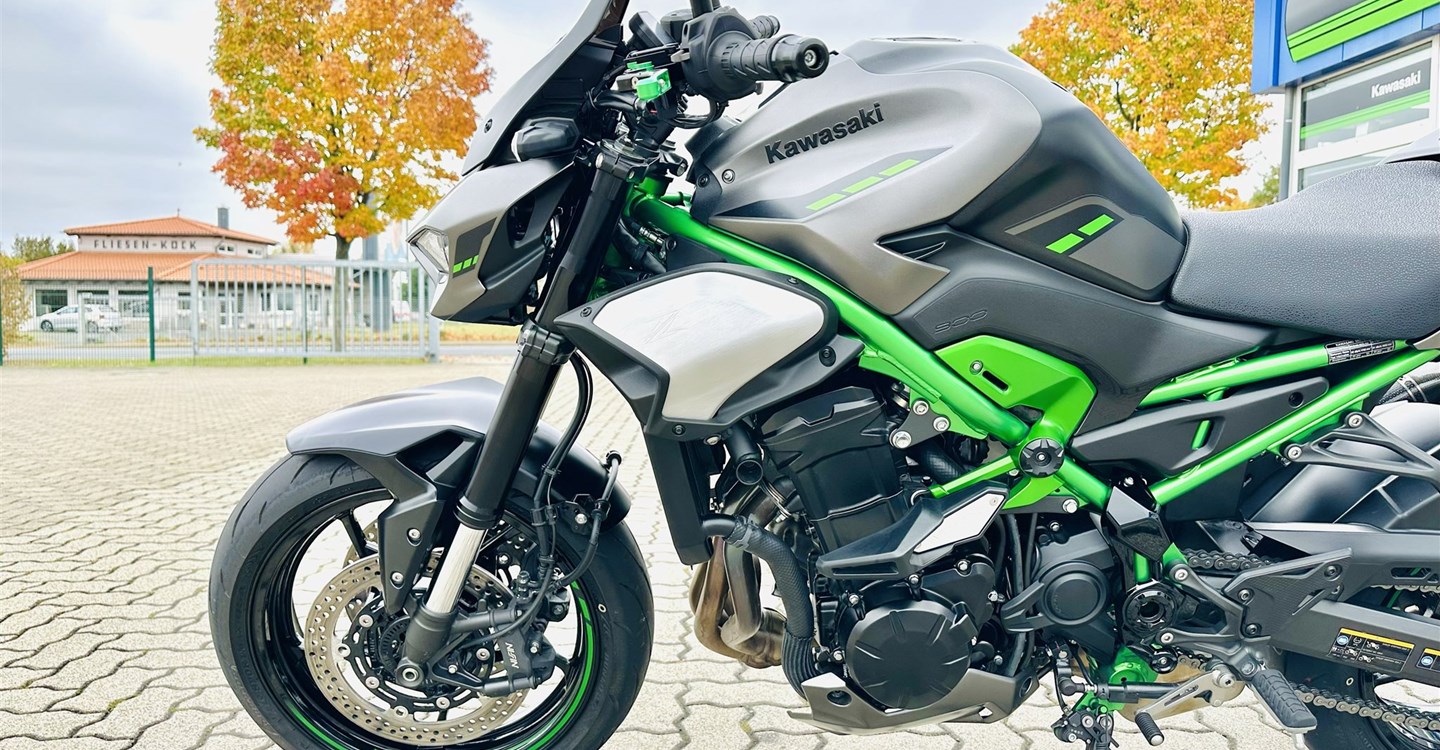 Zum Vergrößern bitte anklicken! Angebot Kawasaki Z900