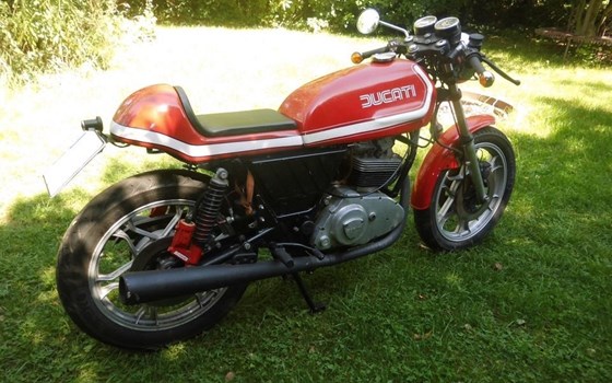 Gebrauchtmotorrad Ducati 450 Desmo - Bild 1