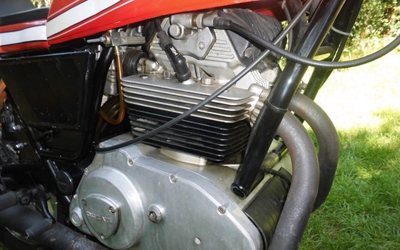 Gebrauchtmotorrad Ducati 450 Desmo - Bild 2