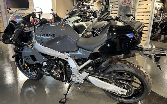 Gebrauchtmotorrad Yamaha XSR900 GP - Bild 9