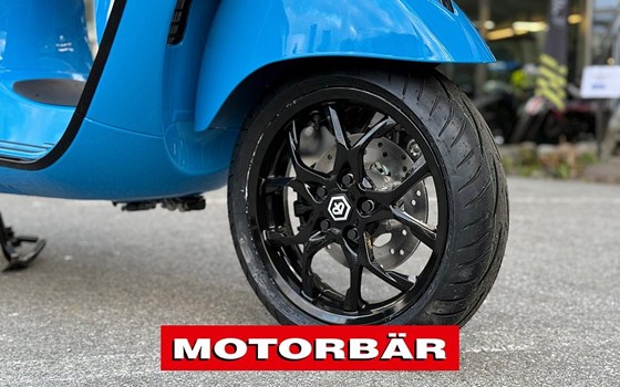 Neufahrzeug Vespa GTS 300 hpe Super Sport - Bild 8