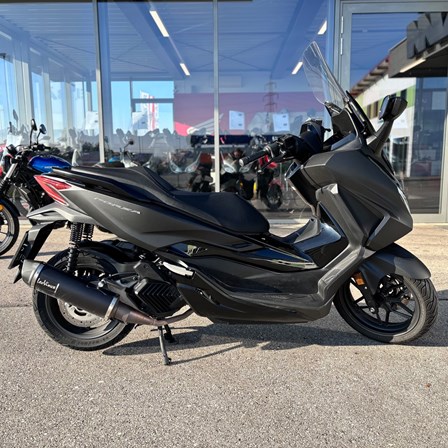 Honda Forza 125